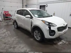 KNDPMCAC2H7281105 2017 KIA SPORTAGE