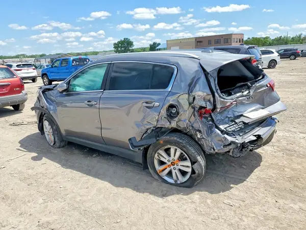 KNDPMCAC2H7285560 2017 KIA SPORTAGE - Image 2