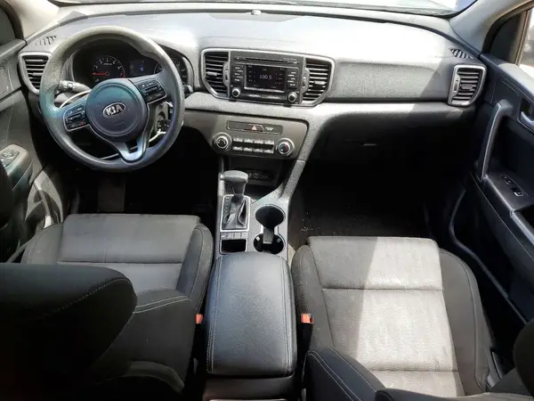 KNDPMCAC2H7288345 2017 KIA SPORTAGE - Image 8
