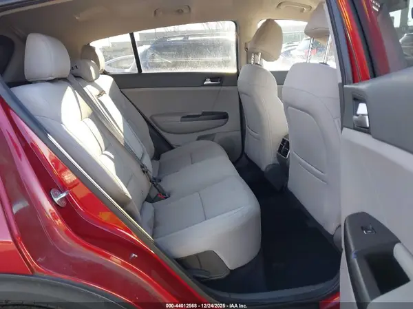 KNDPMCAC2H7289706 2017 KIA SPORTAGE - Image 8