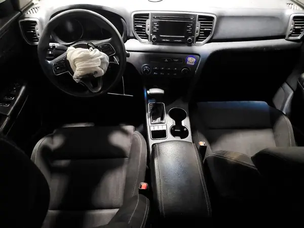 KNDPMCAC2H7298986 2017 KIA SPORTAGE - Image 8