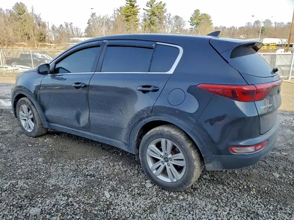 KNDPMCAC2J7303285 2018 KIA SPORTAGE - Image 2