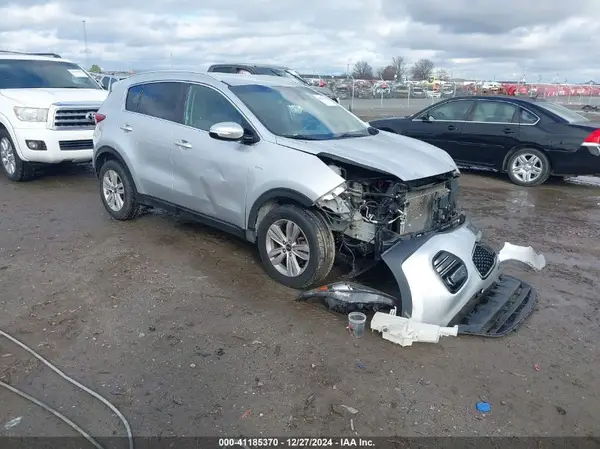 KNDPMCAC2J7303612 2018 KIA SPORTAGE - Image 1