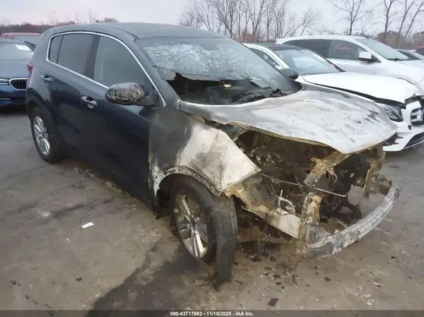 KNDPMCAC2J7305263 2018 KIA SPORTAGE - Image 1
