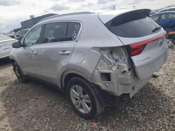 KNDPMCAC2J7326503 2018 KIA SPORTAGE - Image 2