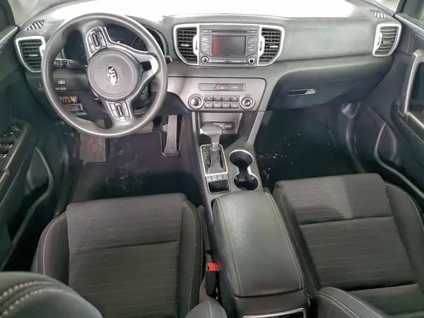 KNDPMCAC2J7331295 2018 KIA SPORTAGE - Image 8