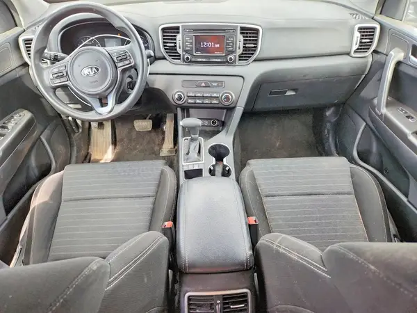 KNDPMCAC2J7332124 2018 KIA SPORTAGE - Image 8