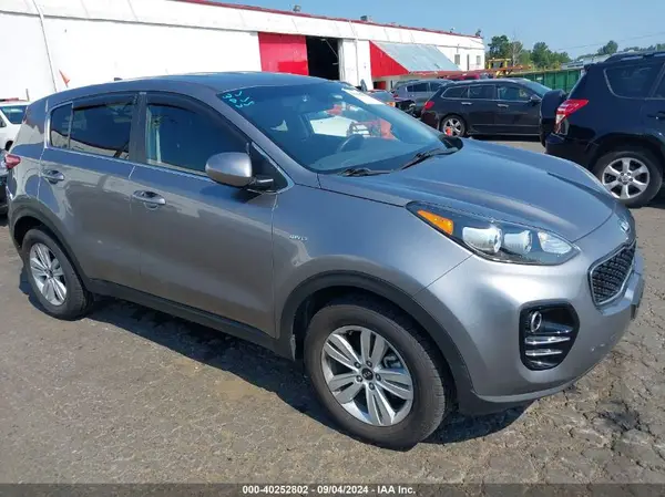 KNDPMCAC2J7345987 2018 KIA SPORTAGE - Image 1