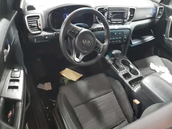 KNDPMCAC2J7347819 2018 KIA SPORTAGE - Image 8