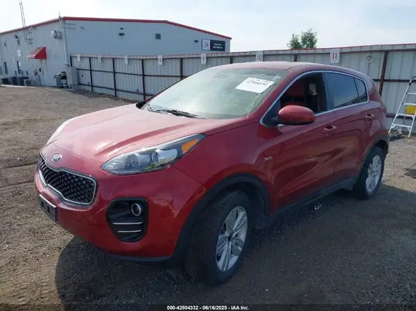 KNDPMCAC2J7349750 2018 KIA SPORTAGE - Image 2