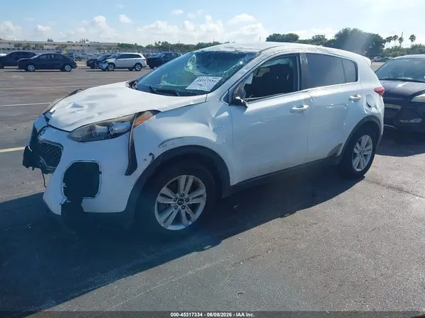 KNDPMCAC2J7354334 2018 KIA SPORTAGE - Image 2