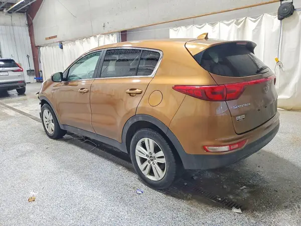 KNDPMCAC2J7385969 2018 KIA SPORTAGE - Image 2