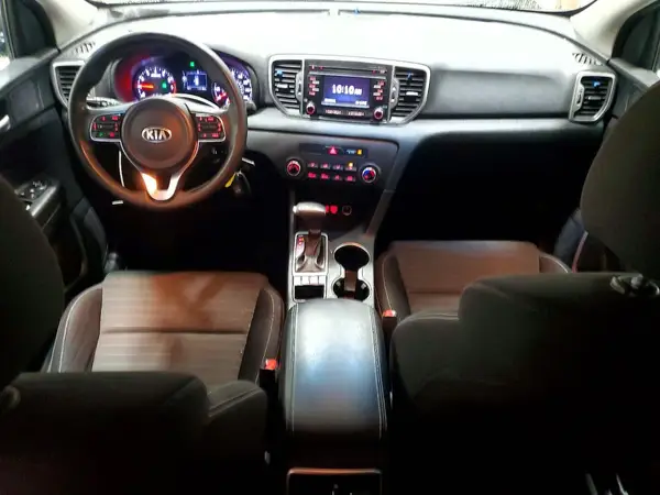 KNDPMCAC2J7385969 2018 KIA SPORTAGE - Image 8