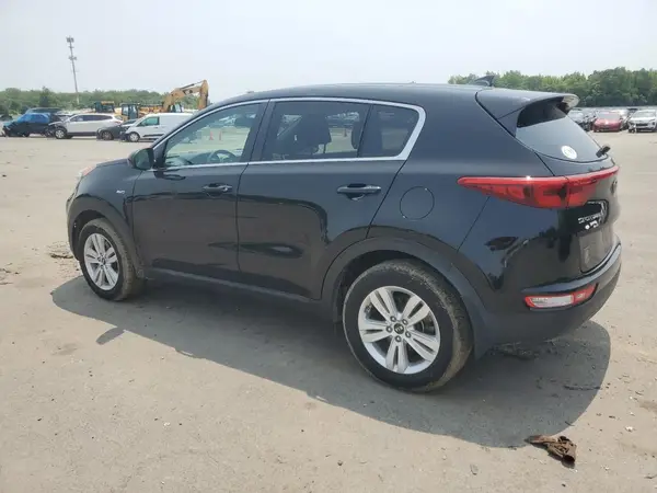 KNDPMCAC2J7406674 2018 KIA SPORTAGE - Image 2