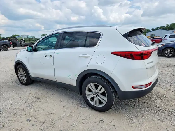 KNDPMCAC2J7411065 2018 KIA SPORTAGE - Image 2