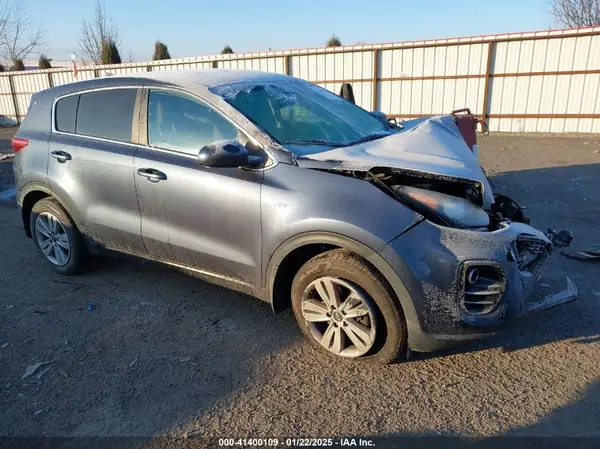 KNDPMCAC2J7413740 2018 KIA SPORTAGE - Image 1