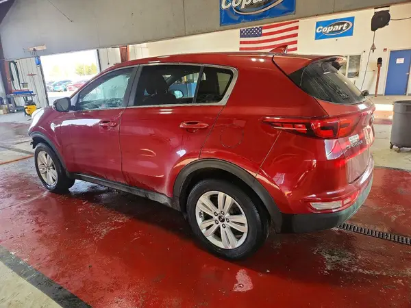 KNDPMCAC2J7423748 2018 KIA SPORTAGE - Image 2
