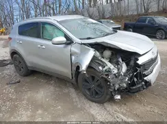 KNDPMCAC2J7440176 2018 KIA SPORTAGE
