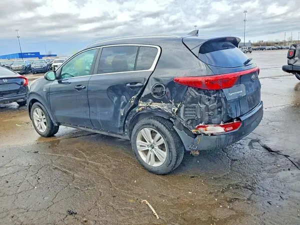 KNDPMCAC2J7446222 2018 KIA SPORTAGE - Image 2