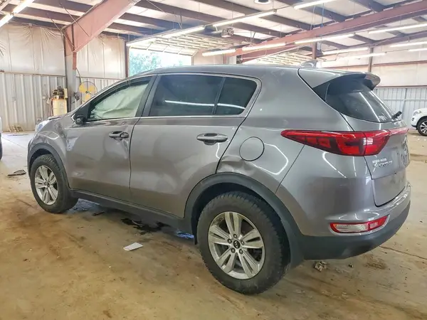 KNDPMCAC2J7448505 2018 KIA SPORTAGE - Image 2