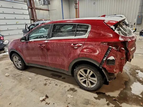 KNDPMCAC2J7453378 2018 KIA SPORTAGE - Image 2