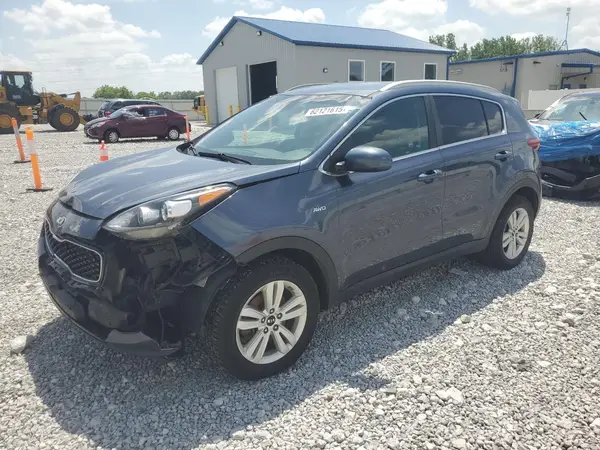 KNDPMCAC2J7472867 2018 KIA SPORTAGE - Image 1