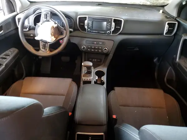 KNDPMCAC2K7502595 2019 KIA SPORTAGE - Image 8