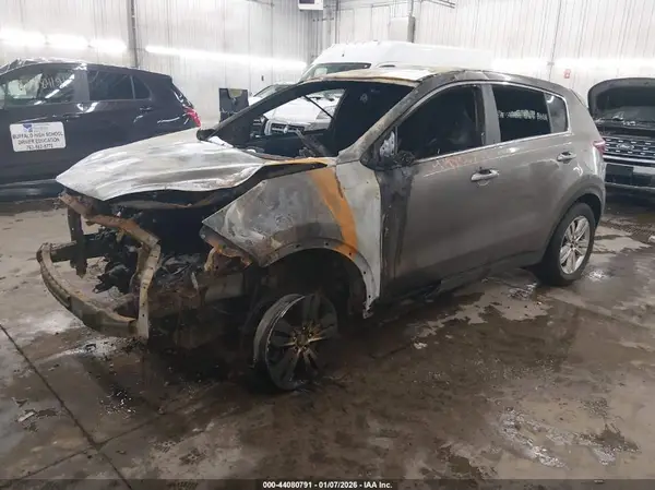 KNDPMCAC2K7513547 2019 KIA SPORTAGE - Image 2