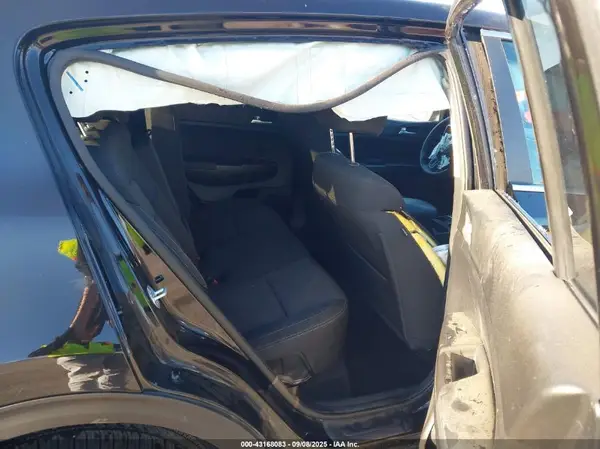 KNDPMCAC2K7517291 2019 KIA SPORTAGE - Image 8