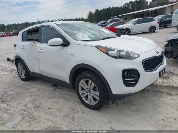 KNDPMCAC2K7532857 2019 KIA SPORTAGE - Image 1