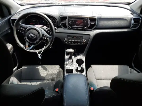 KNDPMCAC2K7549271 2019 KIA SPORTAGE - Image 8