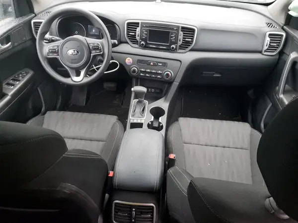 KNDPMCAC2K7554910 2019 KIA SPORTAGE - Image 8