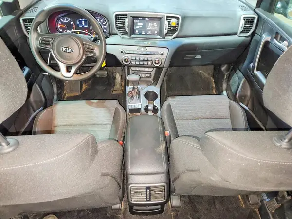 KNDPMCAC2K7581041 2019 KIA SPORTAGE - Image 8