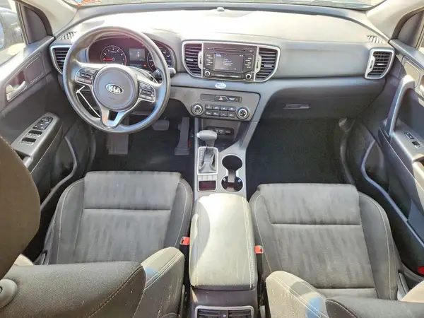 KNDPMCAC2K7583937 2019 KIA SPORTAGE - Image 8