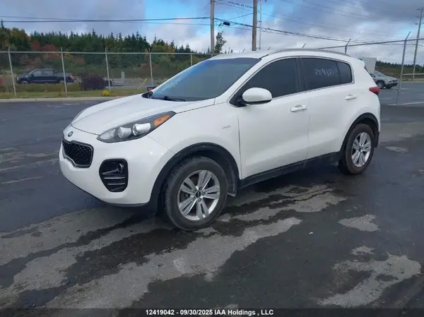 KNDPMCAC2K7585008 2019 KIA SPORTAGE - Image 2