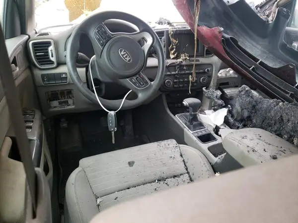 KNDPMCAC2K7587776 2019 KIA SPORTAGE - Image 8