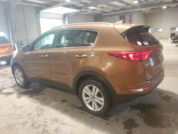 KNDPMCAC2K7606570 2019 KIA SPORTAGE - Image 2