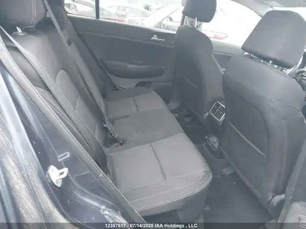 KNDPMCAC2K7609128 2019 KIA SPORTAGE - Image 8