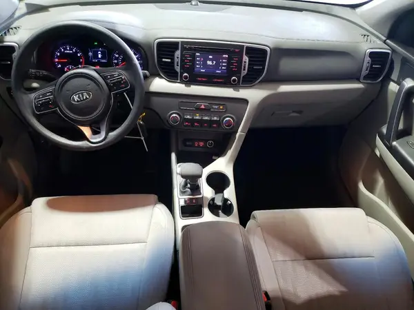 KNDPMCAC2K7610568 2019 KIA SPORTAGE - Image 8