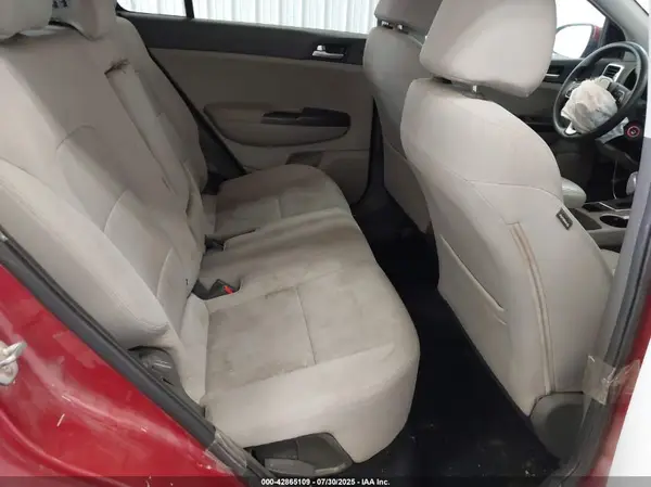 KNDPMCAC2K7612546 2019 KIA SPORTAGE - Image 8