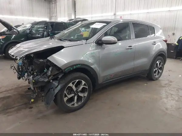KNDPMCAC2L7637240 2020 KIA SPORTAGE - Image 2