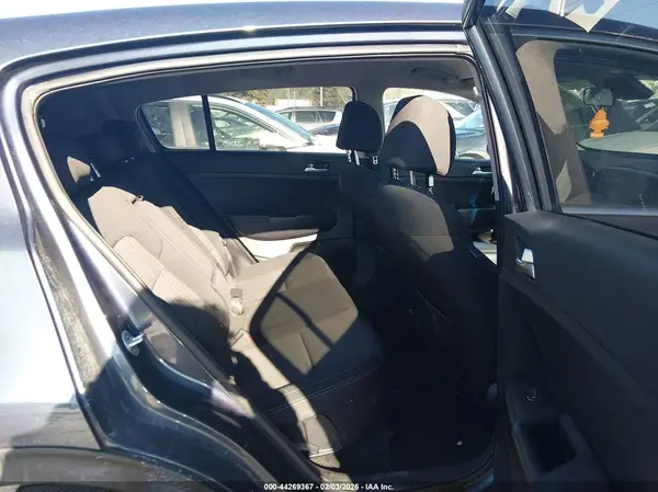 KNDPMCAC2L7728363 2020 KIA SPORTAGE - Image 8