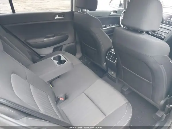 KNDPMCAC2L7780060 2020 KIA SPORTAGE - Image 8