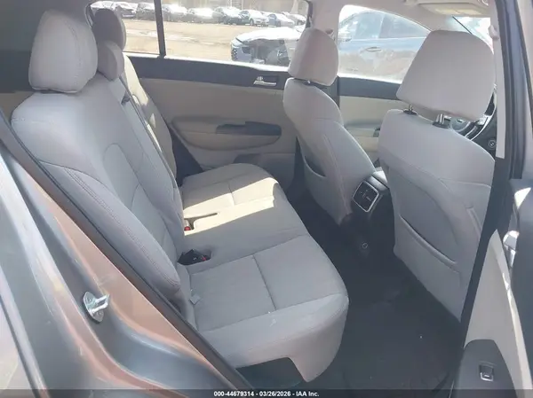 KNDPMCAC2L7792130 2020 KIA SPORTAGE - Image 8