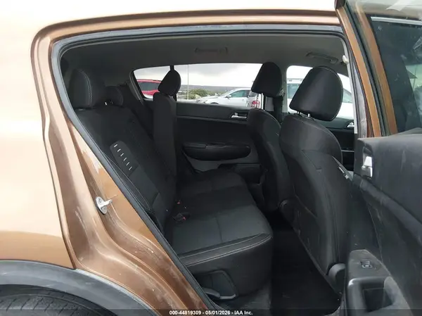 KNDPMCAC2L7825630 2020 KIA SPORTAGE - Image 8