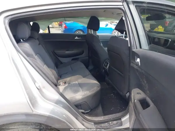 KNDPMCAC2M7851033 2021 KIA SPORTAGE - Image 8