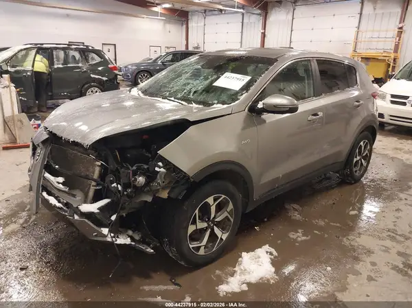 KNDPMCAC2M7858936 2021 KIA SPORTAGE - Image 2