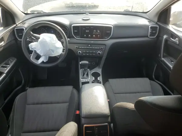 KNDPMCAC2M7865014 2021 KIA SPORTAGE - Image 8