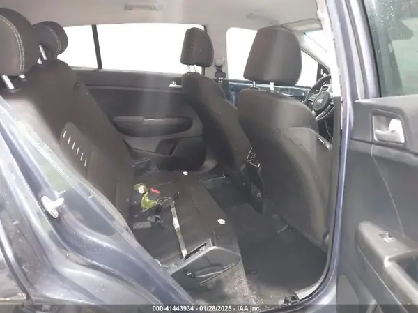 KNDPMCAC2M7877132 2021 KIA SPORTAGE - Image 8