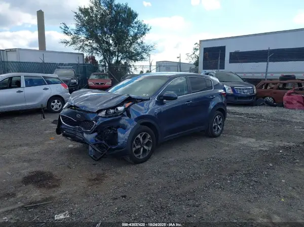 KNDPMCAC2M7889698 2021 KIA SPORTAGE - Image 2